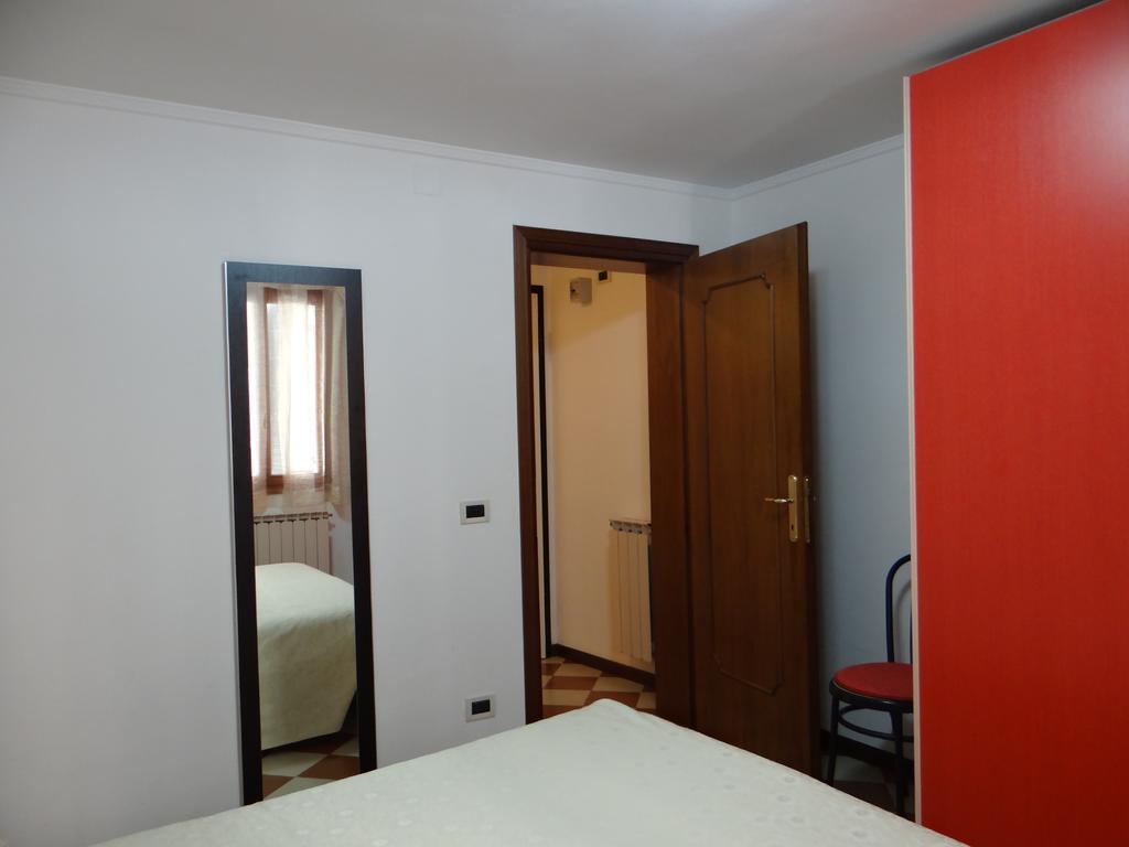 Appartamento Al Ghetto Vecchio Venedig Rum bild